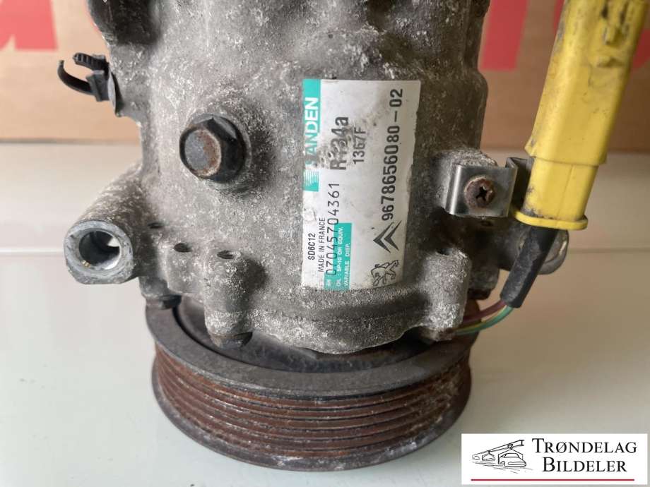 Aircondition kompressor til Peugeot 208 2012-2019 (Type I)  (1607424980|1671553680|6453QJ|6453QK|6453QX|6453WK|6453WL|6453ZX|6453ZZ|6455ZZ|648701|648708|648709|9651910980|9656875880|9659875780|9670318880|9678038980|9678656080|9684960280|9819711680|9822826880|9824284580|1617992780|6453ZY|890743|ACP469)