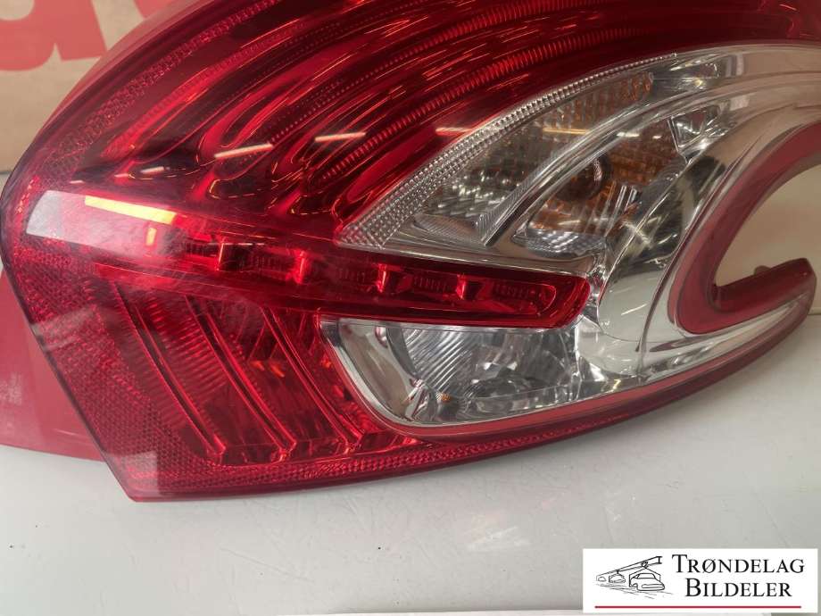 Baklykt høyre til Peugeot 208 2012-2019 (Type I)  (96 726 283 80|)