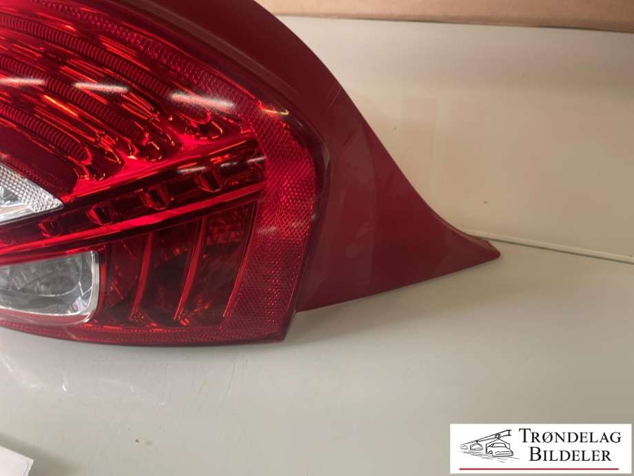 Baklykt venstre til Peugeot 208 2012-2019 (Type I)  (96 726 282 80|)
