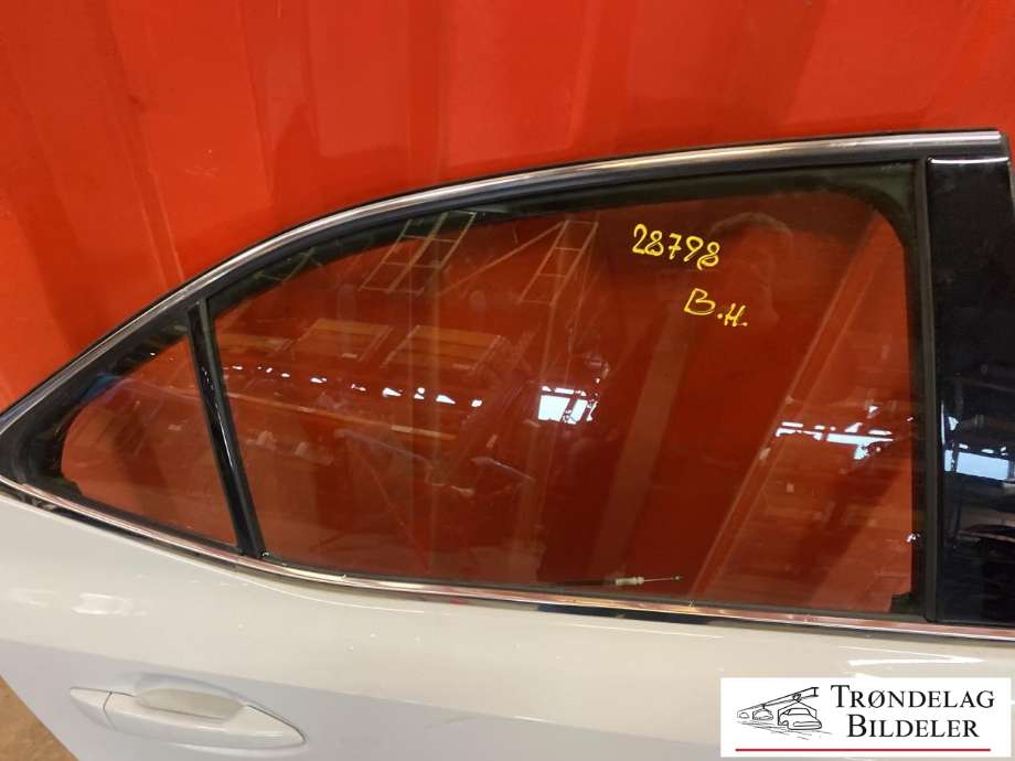 Dør høyre bak til Lexus IS 2013-2020 (Type III) (XE30) (XE30) (6700353070|)