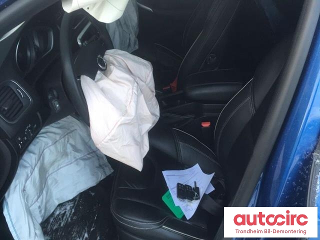 Volvo V40 2012-2019 , Motorkode: B4154T5, Girkassekode: 