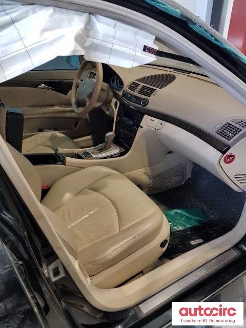 Mercedes E-Klasse 2002-2006 (Fase 1) (W211) (W211), Motorkode: OM647.961, Girkassekode: AUTOMAT