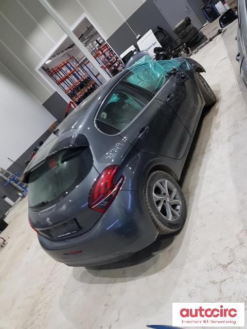 Peugeot 208 2012-2019 (Type I) , Motorkode: HM01, Girkassekode: 5GIR