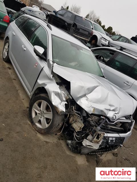 Škoda Octavia 2013-2016 (Type III, Fase 1) , Motorkode: CLH(CLHA), Girkassekode: MRV    AMB