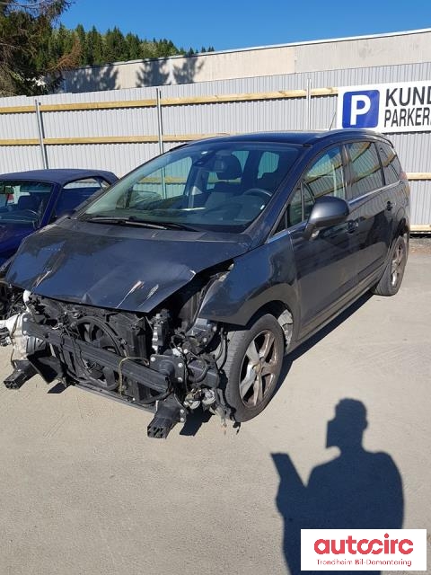Peugeot 5008 2010-2017 (Type I) , Motorkode: 9H05, Girkassekode: TIPTRONIC. F1 GIR PÅ RATT