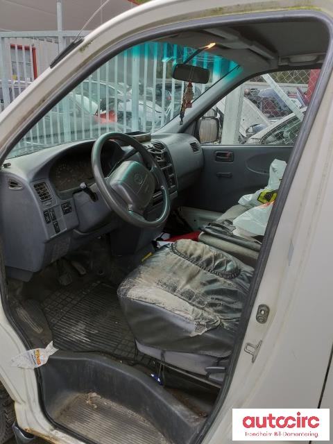Toyota Hiace 1996-2001 (Fase 1) , Motorkode: 2L-T, Girkassekode: