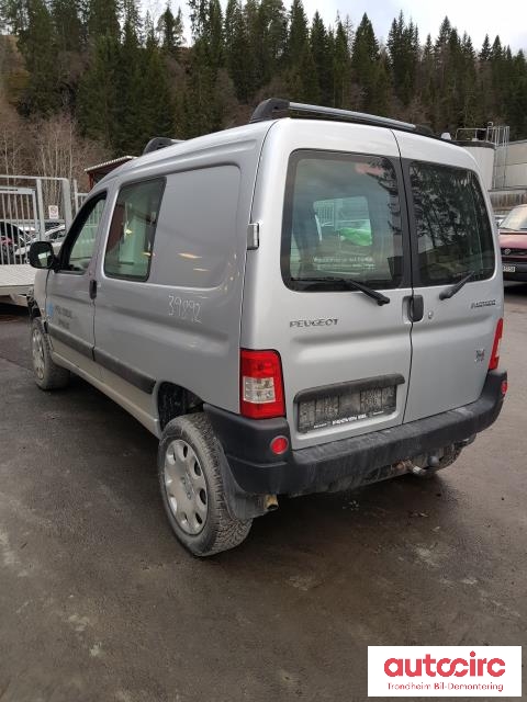 Peugeot Partner 2002-2008 (Type I, Fase 2) , Motorkode: 9HW, Girkassekode: 5 TRINNS.