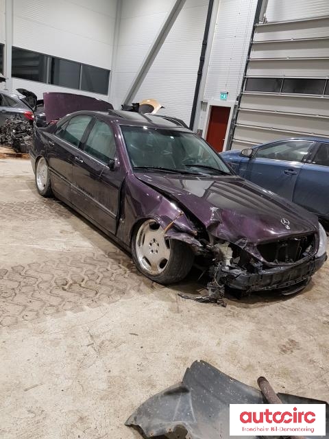 Mercedes S-Klasse 1999-2005 (W220) (W220), Motorkode: M112.944, Girkassekode: 