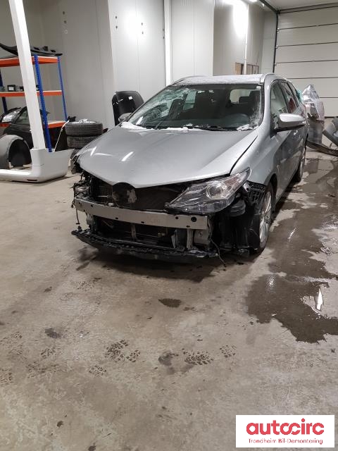 Toyota Auris 2013-2015 (Type II, Fase 1) , Motorkode: 1ND-TV, Girkassekode: 