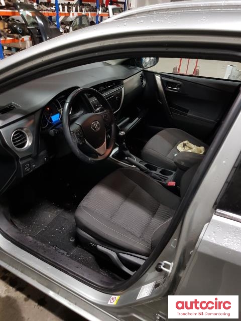 Toyota Auris 2013-2015 (Type II, Fase 1) , Motorkode: 1ND-TV, Girkassekode: 
