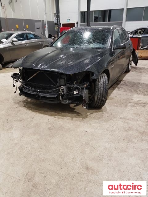 BMW 5-Serie 2010-2017 (F10/F11) (F10/F11), Motorkode: N57D30A 204HK, Girkassekode: 