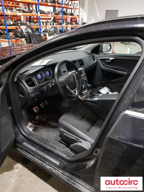 Volvo V60 2010-2013 (Type I, Fase 1) , Motorkode: D4162T, Girkassekode: 