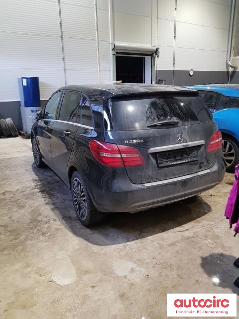 Mercedes B-Klasse, electric drive 2014-2018 (W242) (W242), Motorkode: EM0004, Girkassekode: TRINNLØS