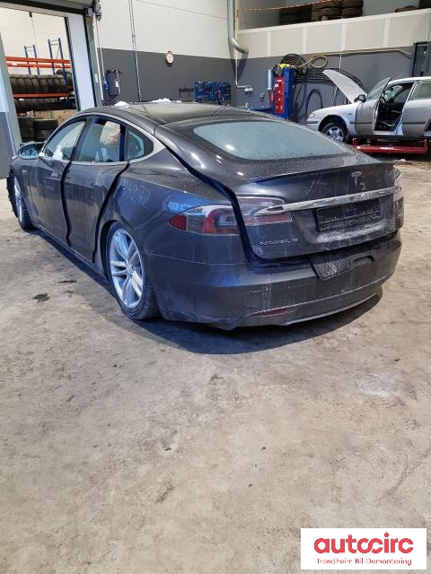 Tesla Model S 2013-2016 (Fase 1) , Motorkode: L2S L1S, Girkassekode: TRINNLØS