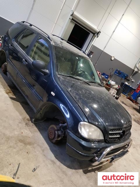 Mercedes ML 1997-2005 (W163) (W163), Motorkode: M111.977, Girkassekode: 