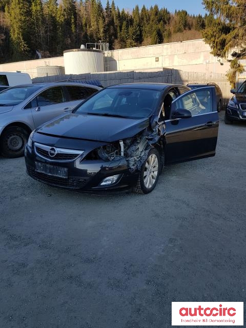 Opel Astra J 2010-2015 , Motorkode: A17DTR, Girkassekode: 