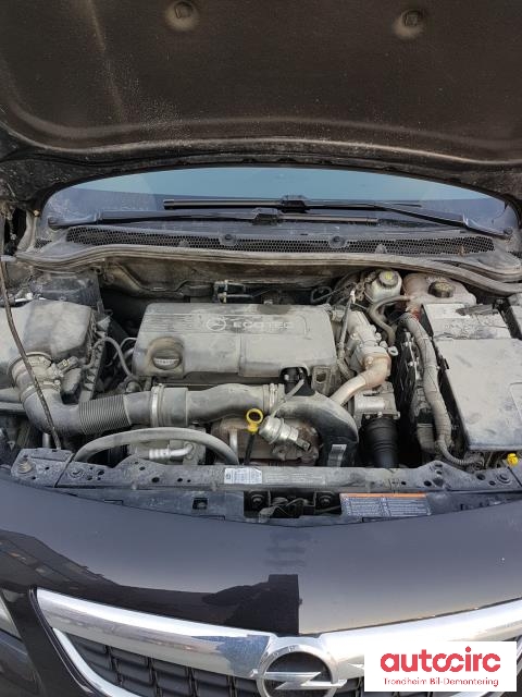 Opel Astra J 2010-2015 , Motorkode: A17DTR, Girkassekode: 