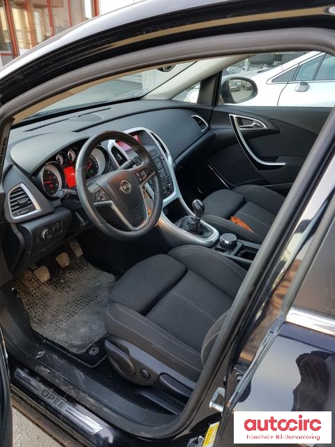 Opel Astra J 2010-2015 , Motorkode: A17DTR, Girkassekode: 