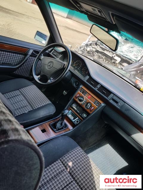Mercedes 124 1986-1995 (W124) (W124), Motorkode: M 111.960, Girkassekode: