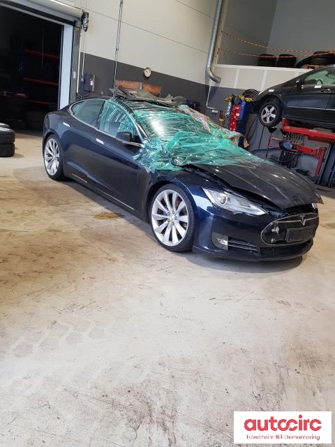 Tesla Model S 2013-2016 (Fase 1) , Motorkode: L1S, Girkassekode: TRINNLØS