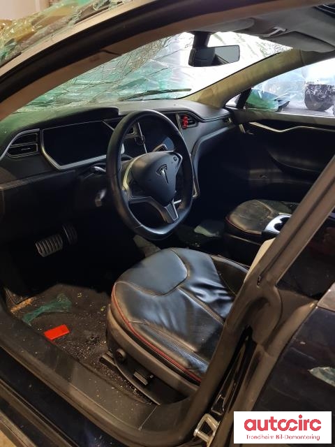 Tesla Model S 2013-2016 (Fase 1) , Motorkode: L1S, Girkassekode: TRINNLØS