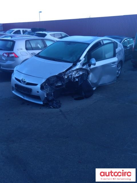 Toyota Prius 2009-2016 (Type III) (COMBI) (COMBI), Motorkode: 2ZR-FXE, Girkassekode: 