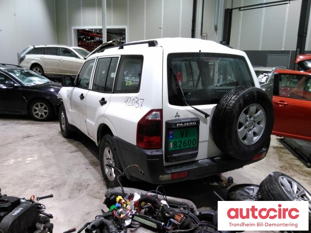 Mitsubishi Pajero 2000-2006 (Type III) , Motorkode: 4D56 T, Girkassekode: MR518839 V5M31-6-N