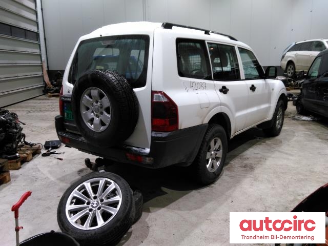 Mitsubishi Pajero 2000-2006 (Type III) , Motorkode: 4D56 T, Girkassekode: MR518839 V5M31-6-N