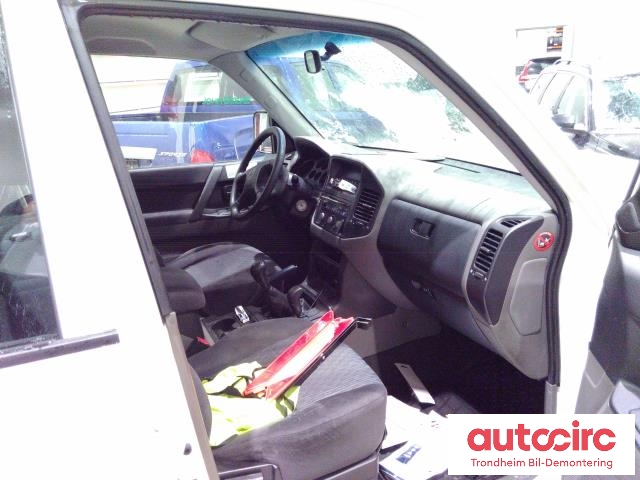 Mitsubishi Pajero 2000-2006 (Type III) , Motorkode: 4D56 T, Girkassekode: MR518839 V5M31-6-N