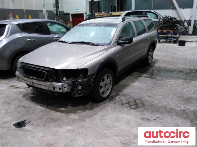Volvo XC70 2001-2004 (Type I, Fase 1) , Motorkode: D5244T, Girkassekode: 8675148