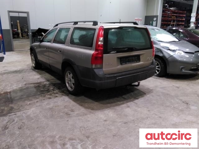 Volvo XC70 2001-2004 (Type I, Fase 1) , Motorkode: D5244T, Girkassekode: 8675148