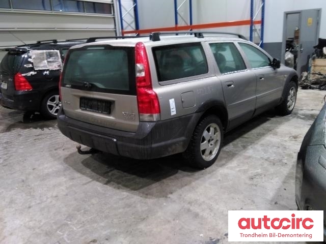 Volvo XC70 2001-2004 (Type I, Fase 1) , Motorkode: D5244T, Girkassekode: 8675148