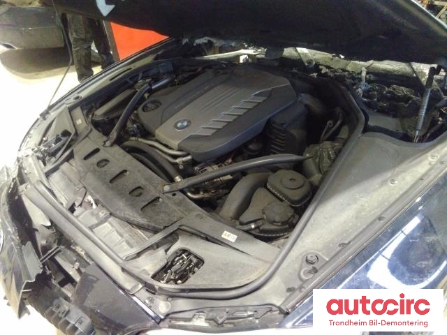 BMW 5-Serie 2010-2017 (F10/F11) (F10/F11), Motorkode: N57D30C, Girkassekode: GA8HP70Z