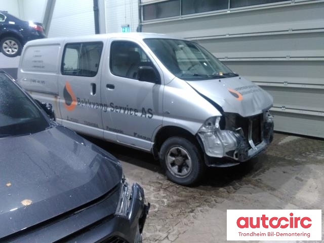 Toyota Hiace 2001-2006 (Fase 2) , Motorkode: 2KD-FTV, Girkassekode: 33030-2F290