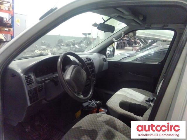 Toyota Hiace 2001-2006 (Fase 2) , Motorkode: 2KD-FTV, Girkassekode: 33030-2F290