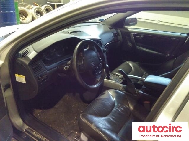 Volvo XC70 2001-2004 (Type I, Fase 1) , Motorkode: D5244T, Girkassekode: 