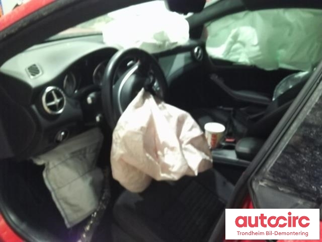 Mercedes CLA 2013-2019 (C117) (C117), Motorkode: 270910, Girkassekode: 724002