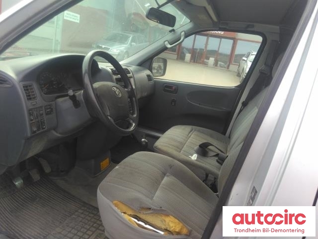 Toyota Hiace 2007-2012 (Fase 3) , Motorkode: 2KD-FTV, Girkassekode: 3303026A60