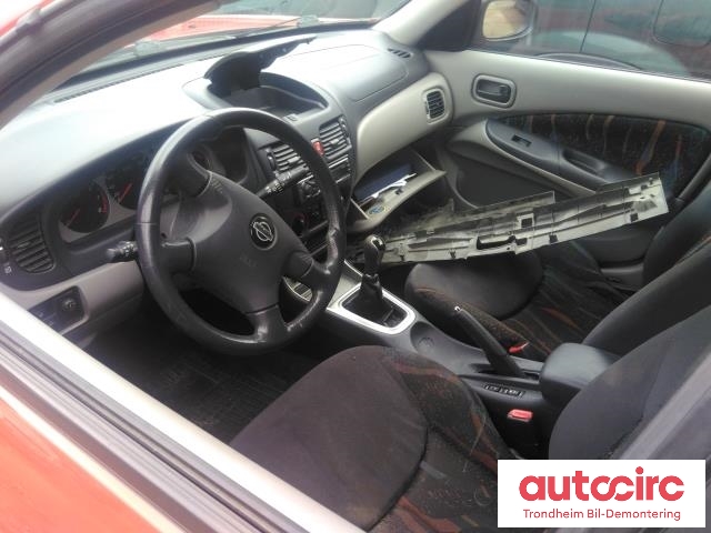 Nissan Almera 2000-2003 (Fase 1) (N16) (N16), Motorkode: QG15, Girkassekode: ..