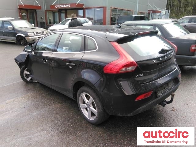 Volvo V40 2012-2019 , Motorkode: D4162T, Girkassekode: 1285228