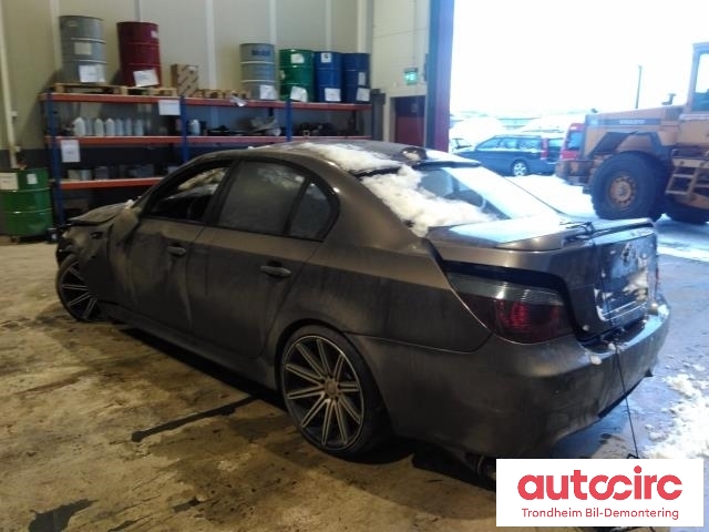 BMW M5 2005-2010 (E60) (E60), Motorkode: S85-B50A, Girkassekode: SMG