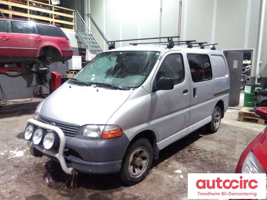 Toyota Hiace 2001-2006 (Fase 2) , Motorkode: 2KD-FTV, Girkassekode: 330302F290