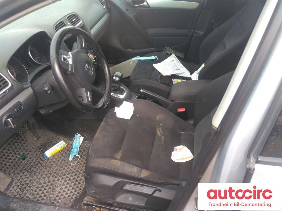 VW Golf VI 2008-2012 , Motorkode: CAVD, Girkassekode: LKP