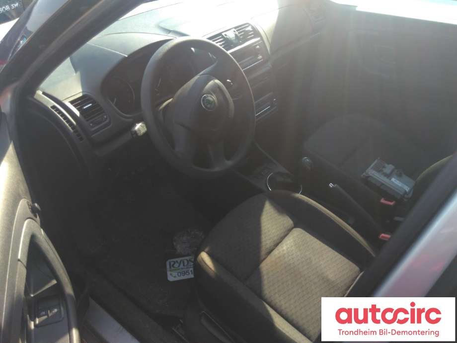 Škoda Fabia 2010-2014 (Type II, Fase 2) , Motorkode: CFW, Girkassekode: 