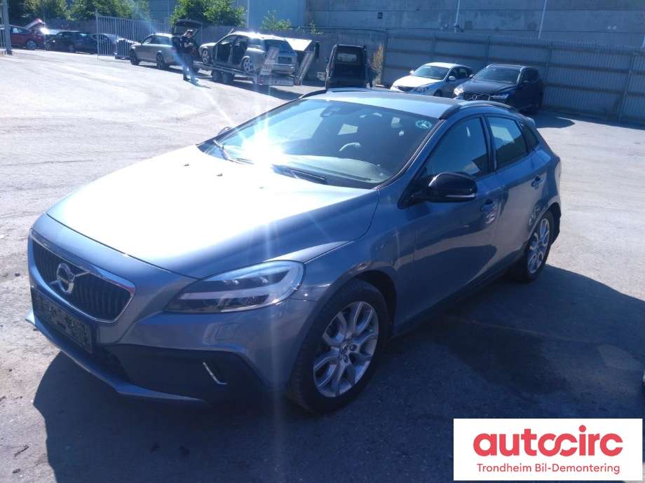 Volvo V40 2012-2019 , Motorkode: B4204T37, Girkassekode: M76