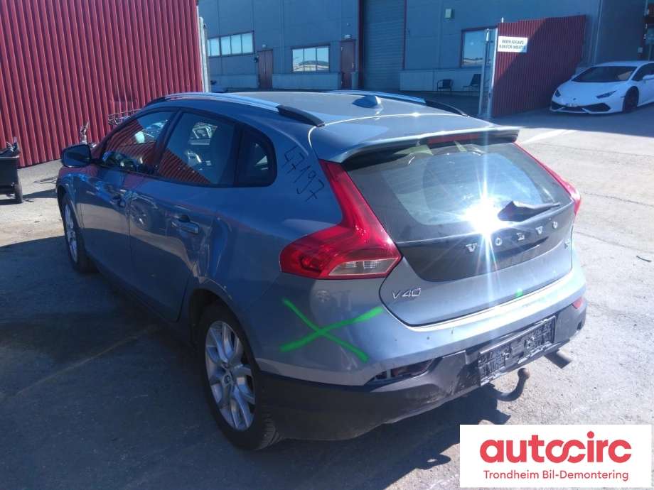 Volvo V40 2012-2019 , Motorkode: B4204T37, Girkassekode: M76
