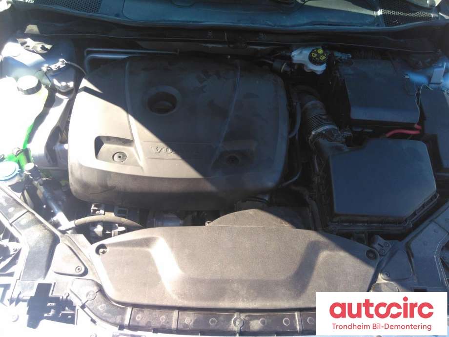 Volvo V40 2012-2019 , Motorkode: B4204T37, Girkassekode: M76