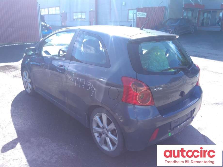 Toyota Yaris 2006-2009 (Type II, Fase 1) , Motorkode: 2ZR-FE, Girkassekode: ..