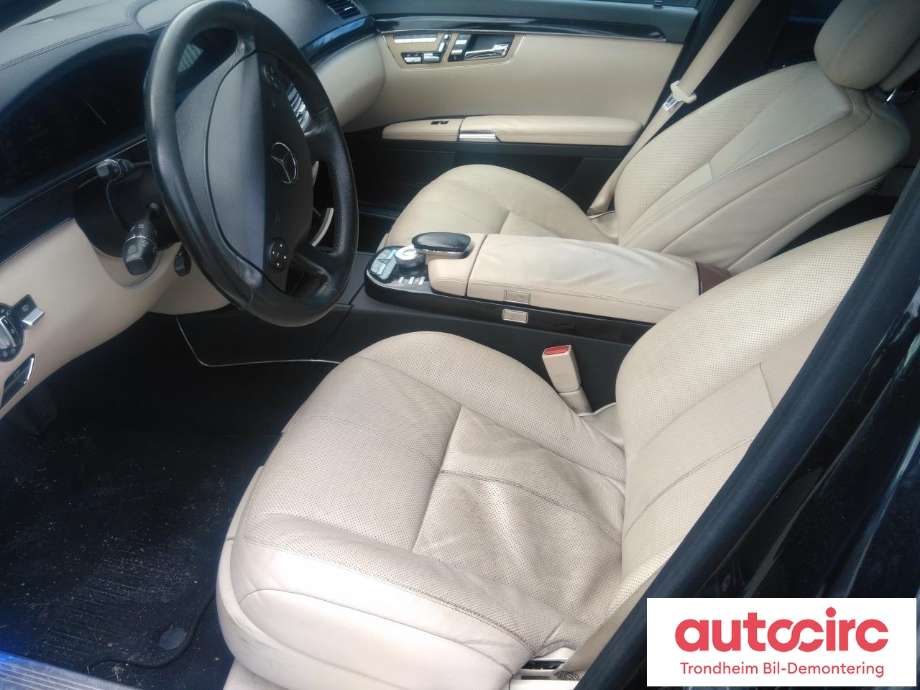 Mercedes S-Klasse 2005-2013 (W221) (W221), Motorkode: OM642.930, Girkassekode: 722902