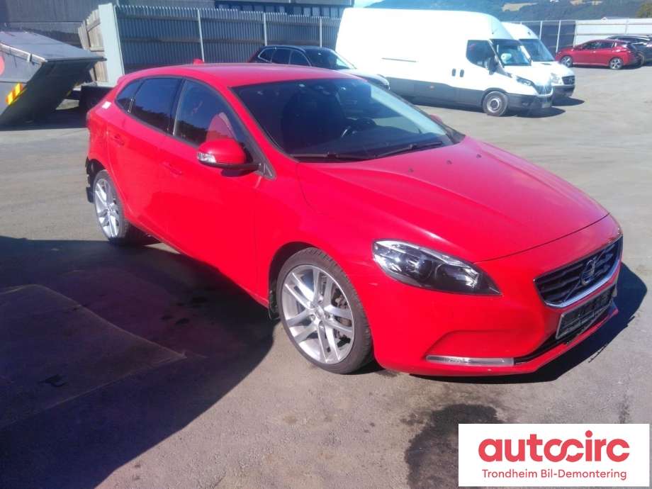 Volvo V40 2012-2019 , Motorkode: D4162T, Girkassekode: 1285228